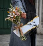 Corazón personalizado y con flores preservadas