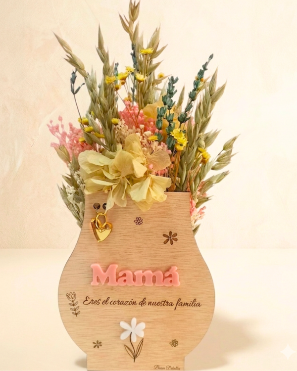 Jarrón “Mamá” con flores preservadas